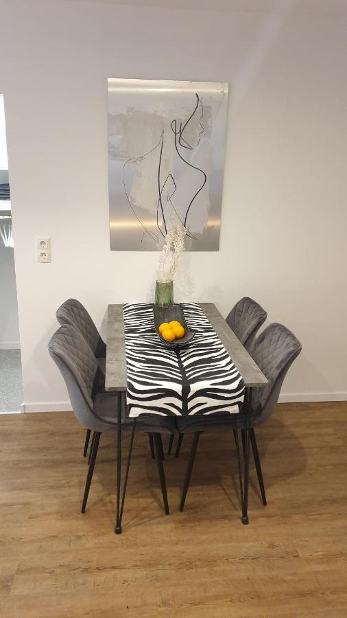Apartment Airport كولونيا المظهر الخارجي الصورة
